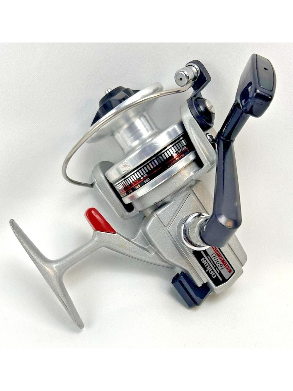 Vintage Daiwa 1600D Spinning Reel Fishing Made in Japan